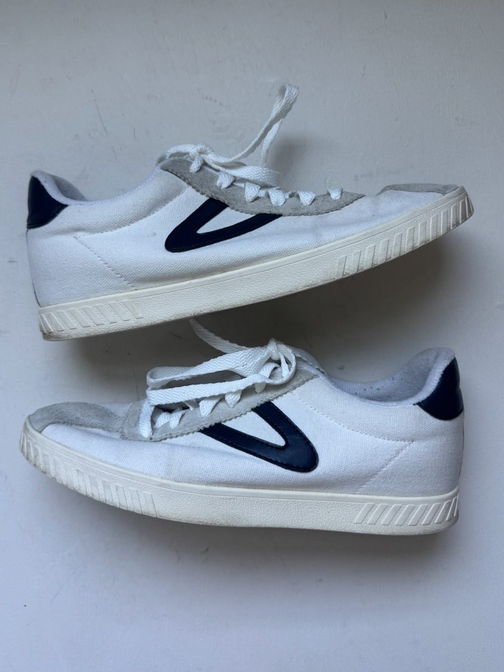 Tretorn Callie Sneakers - Picture 2 of 16
